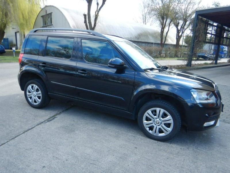 Gebraucht Skoda Yeti 105 PS (77 kW) 2015 Schwarz SUV