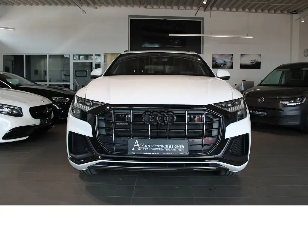 Gebraucht Audi Q8 S-Line 286 PS (210 kW) 2022 Weiß SUV