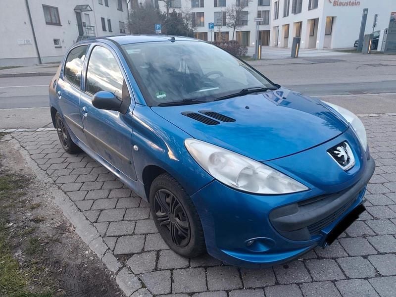 Gebraucht Peugeot 206+ 75 PS (55 kW) 2009 Blau Kleinwagen