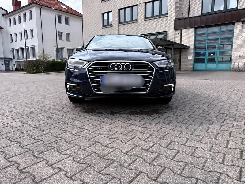 Gebraucht Audi A3 Comfort 204 PS (150 kW) 2020 Blau Limousine