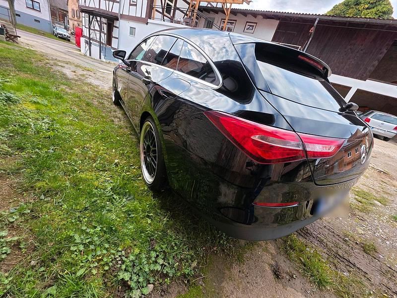 Gebraucht Mercedes CLA250 218 PS (160 kW) 2021 Schwarz Limousine