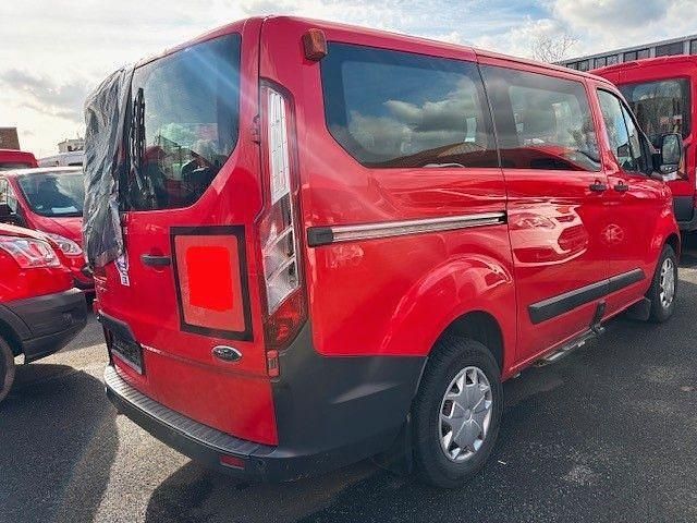 Gebraucht Ford Transit Custom 105 PS (77 kW) 2017 Rot Van / Kleinbus