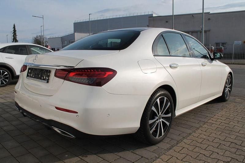 Gebraucht Mercedes E450 367 PS (269 kW) 2021 Weiß Limousine