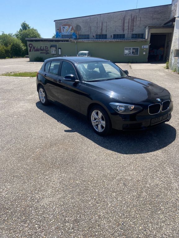 Schwarz Gebraucht 2012 BMW 114 Kleinwagen | 5.650 € (Fairer Preis) - Bild 1/4