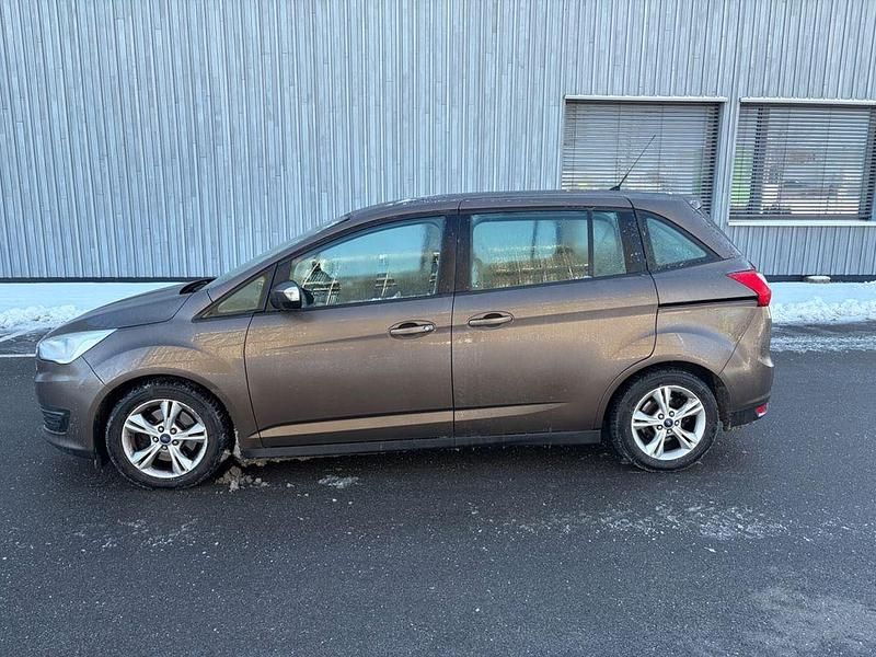 Gebraucht Ford Grand C-Max 120 PS (88 kW) 2015 Braun Van / Kleinbus