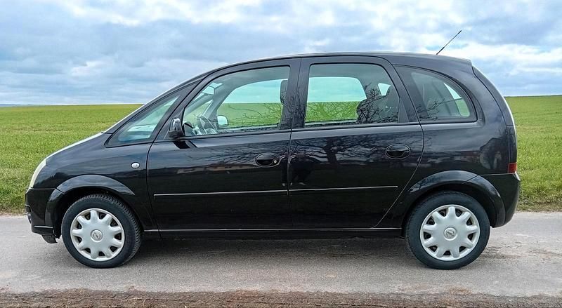 Second-hand Opel Meriva 105 CP (77 kW) 2007 Negru Monovolum