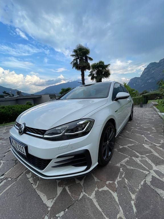 Gebraucht VW Golf GTD 184 PS (135 kW) 2019 Weiß Limousine