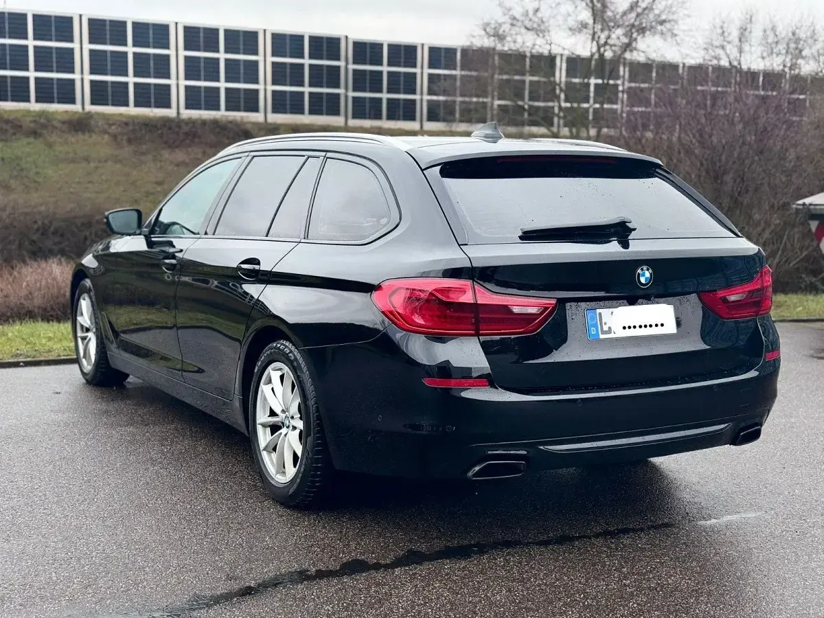 Gebraucht BMW 540 Sport Line 320 PS (235 kW) 2019 Schwarz Kombi