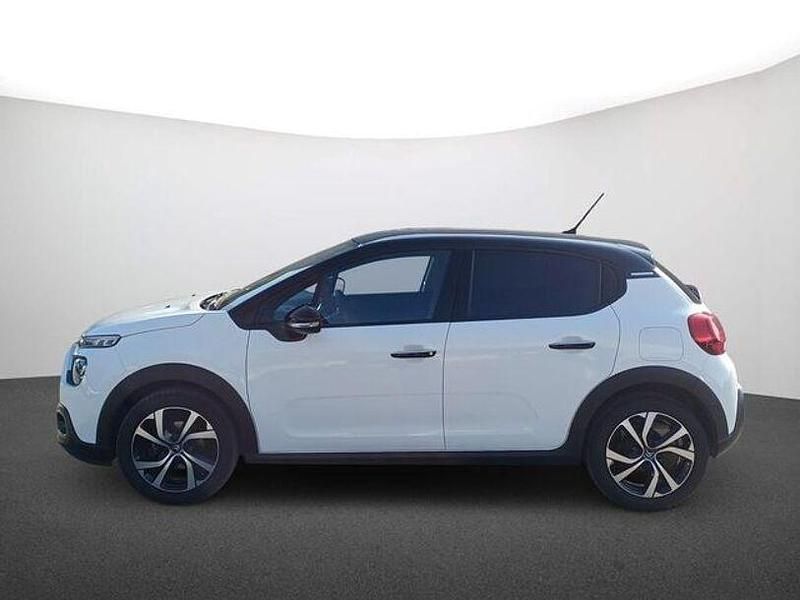 Używany Citroën C3 Shine 82 KM (60 kW) 2022 Biały Hatchback