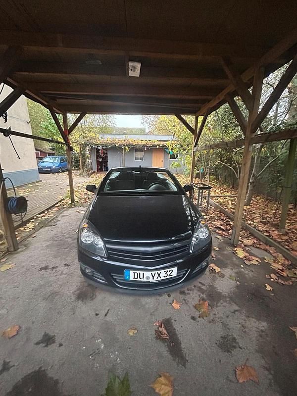 Schwarz Gebraucht 2006 Opel Astra Cabriolet Cabrio | 1.200 € (Superpreis) - Bild 1/4