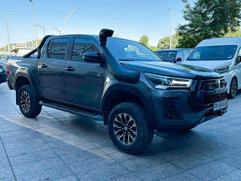 Grau Gebraucht 2024 Toyota HiLux Sport Abholung | 65.950 € - Bild 1/4