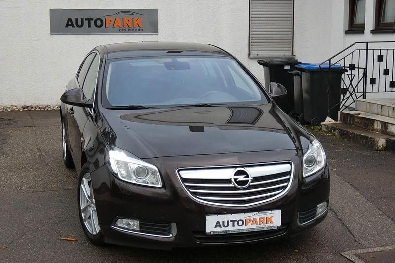 Braun Gebraucht 2011 Opel Insignia Innovation Limousine | 3.250 € (Guter Preis) - Bild 1/4