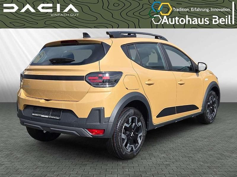 Neu Dacia Sandero Expression 110 PS (80 kW) 2026 Safaribeige Limousine