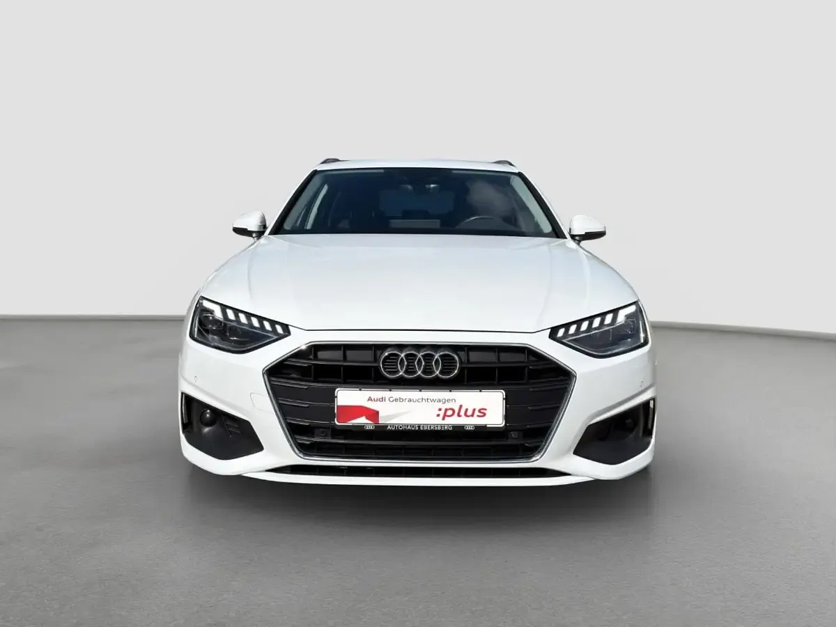 Gebraucht Audi A4 Business 204 PS (150 kW) 2023 Weiß Kombi