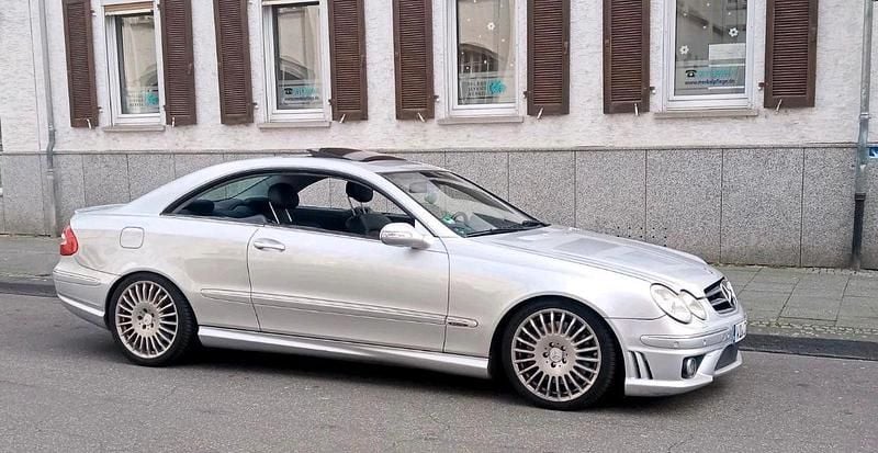 Silber Gebraucht 2004 Mercedes CLK500 AMG Coupé | 8.700 € (Fairer Preis) - Bild 1/4