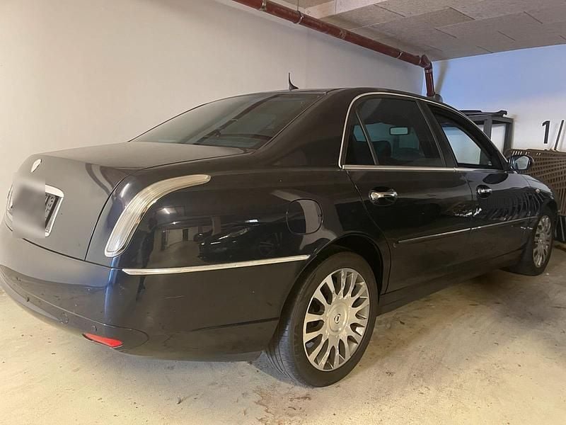 Blau Gebraucht 2006 Lancia Thesis Limousine | 3.500 € - Bild 1/3