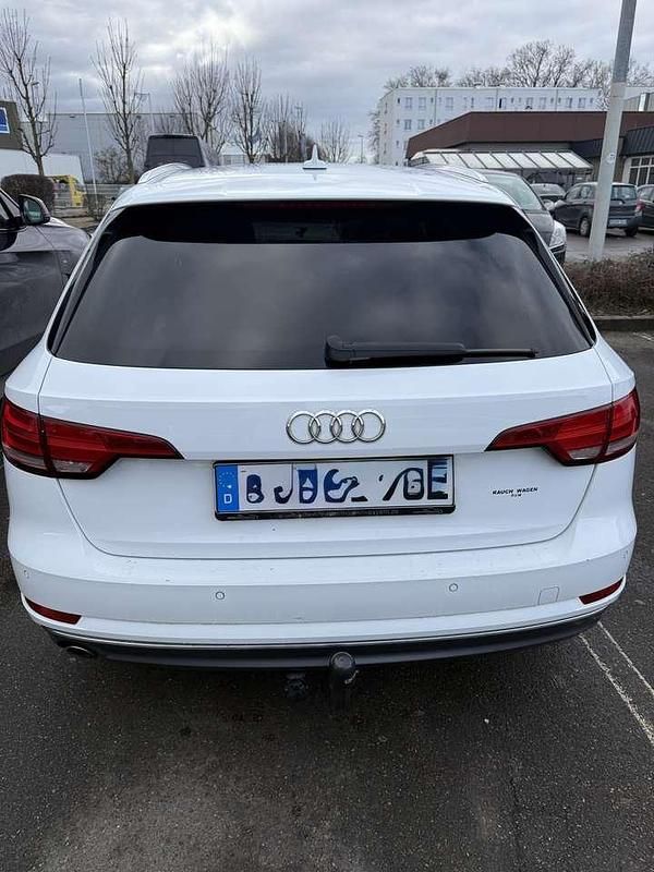Gebraucht Audi A4 Sport 150 PS (110 kW) 2016 Weiß Kombi