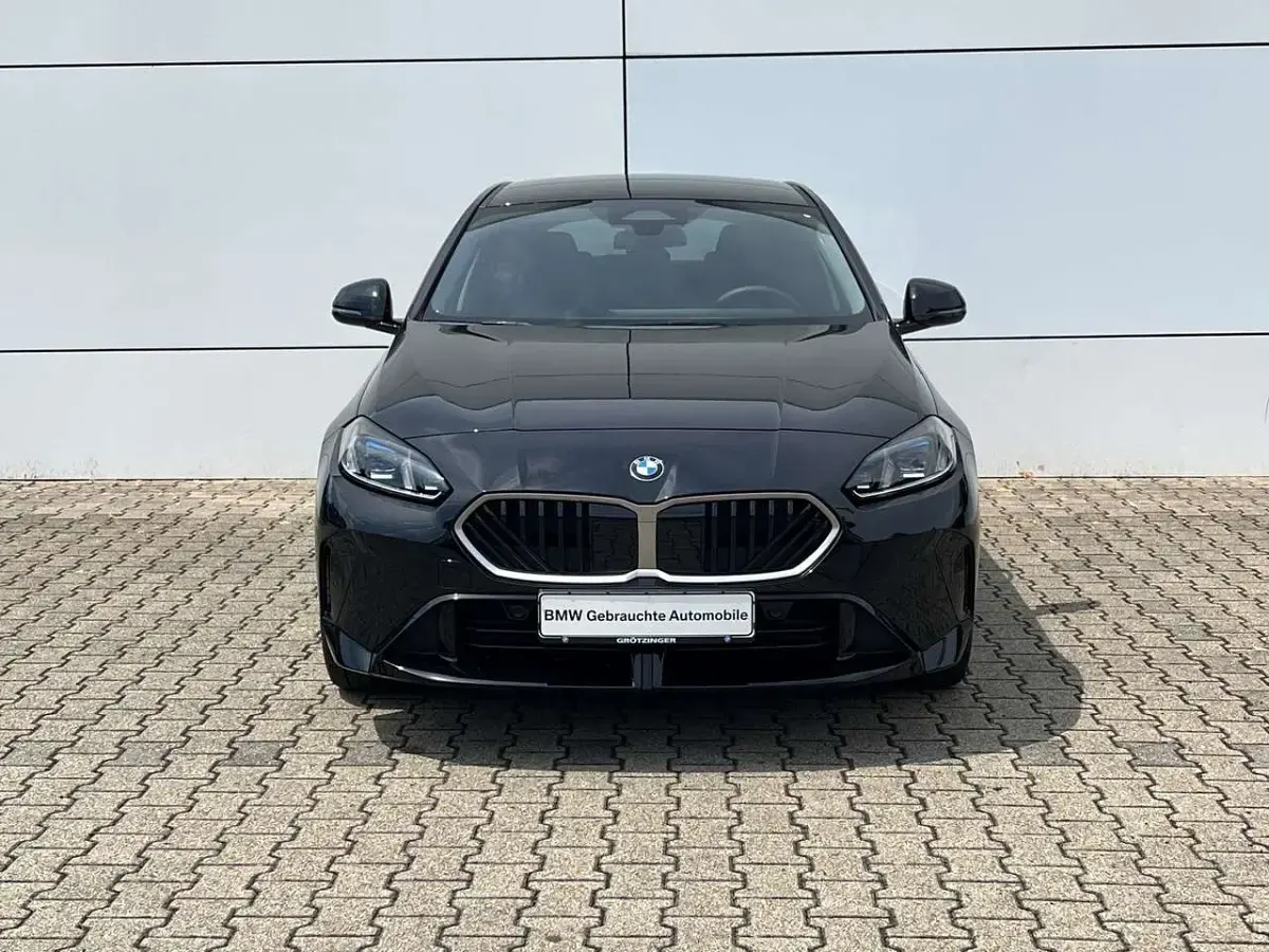 Gebraucht BMW 116 Performance 122 PS (89 kW) 2025 Schwarz Kleinwagen