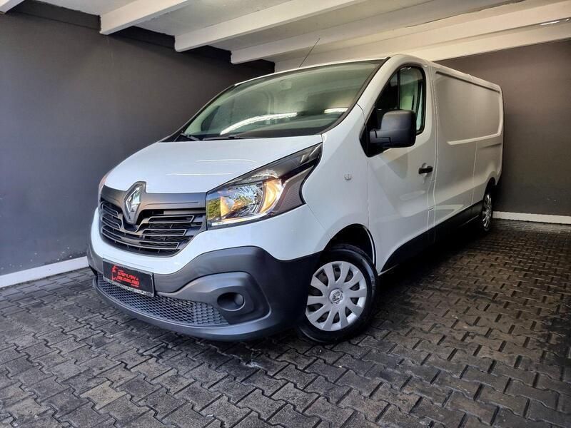 Weiß Gebraucht 2017 Renault Trafic Van | 15.990 € (Etwas zu teuer) - Bild 1/4