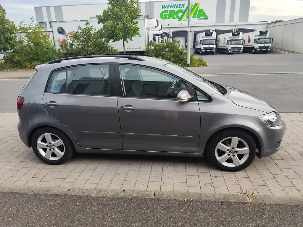 Gebraucht VW Golf Plus Comfortline 110 PS (80 kW) 2009 Grau Van / Kleinbus