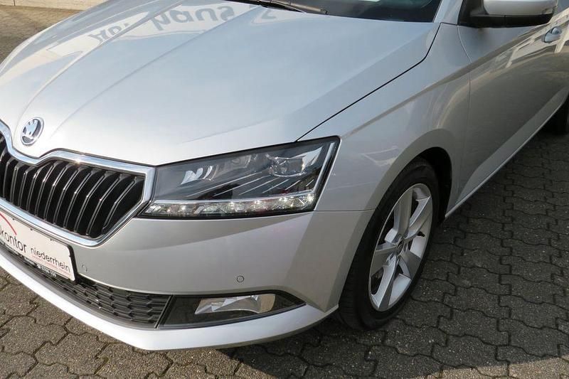 Gebraucht Skoda Fabia 95 PS (69 kW) 2022 Silber Kleinwagen