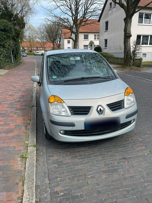 Gebraucht Renault Modus 75 PS (55 kW) 2006 Silber Van / Kleinbus