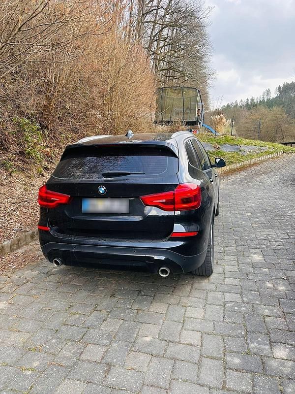 Gebraucht BMW X3 184 PS (135 kW) 2019 Schwarz SUV
