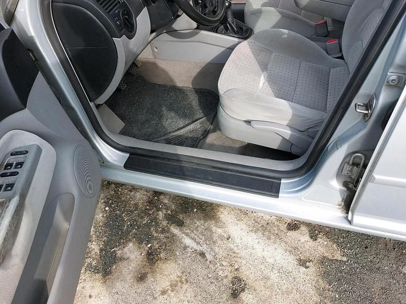 Gebraucht VW Bora 122 PS (89 kW) 1999 Silber Kleinwagen