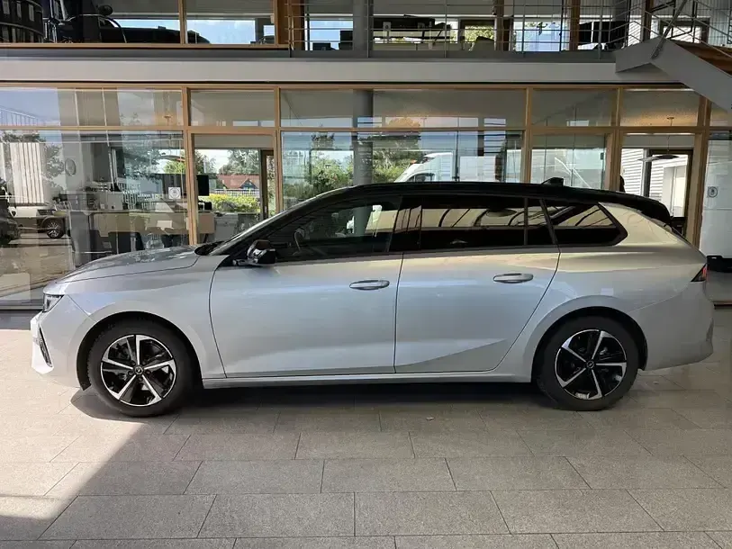 Gebraucht Opel Astra 131 PS (96 kW) 2025 Aluminiumgrau Kleinwagen