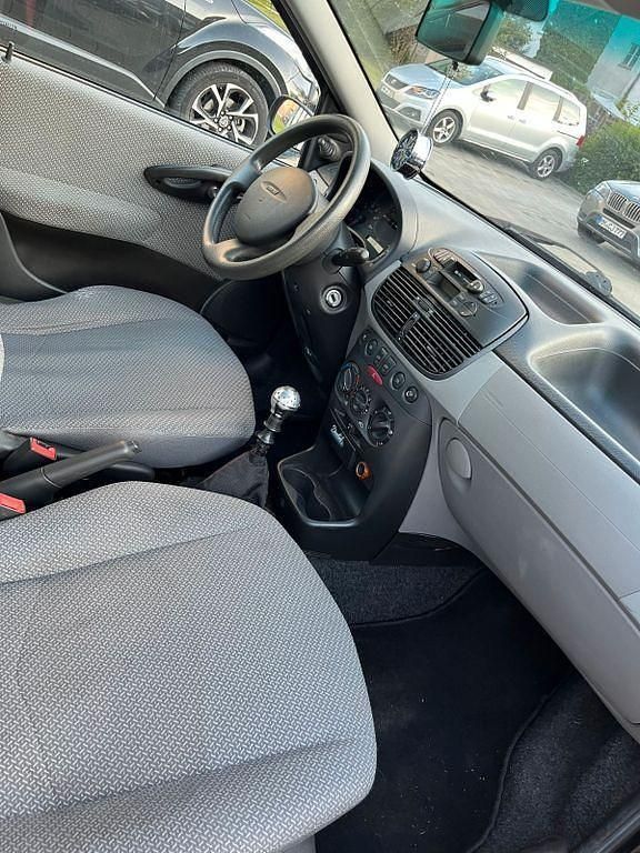Schwarz Gebraucht 2001 Fiat Punto S Kleinwagen | 1.450 € (Etwas zu teuer) - Bild 1/4