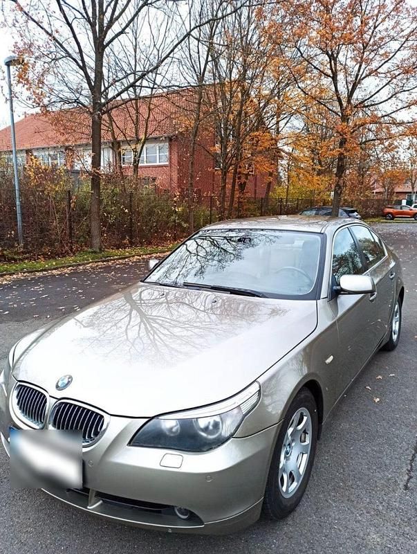 Gebraucht BMW 525 218 PS (160 kW) 2005 Braun Limousine