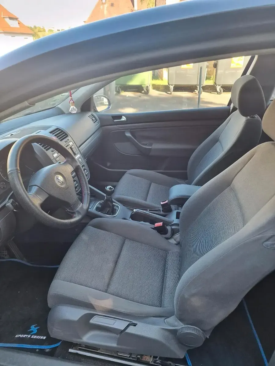 Gebraucht VW Golf V 136 PS (100 kW) 2007 Blau Kleinwagen
