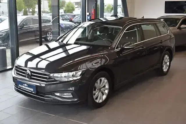 Gebraucht VW Passat Business 150 PS (110 kW) 2021 Grau Kombi