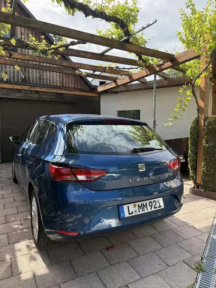 Gebraucht Seat Leon Style 110 PS (80 kW) 2014 Blau Kleinwagen
