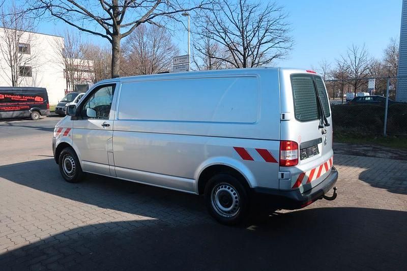 Second-hand VW T5 140 CP (102 kW) 2014 Argintiu Van