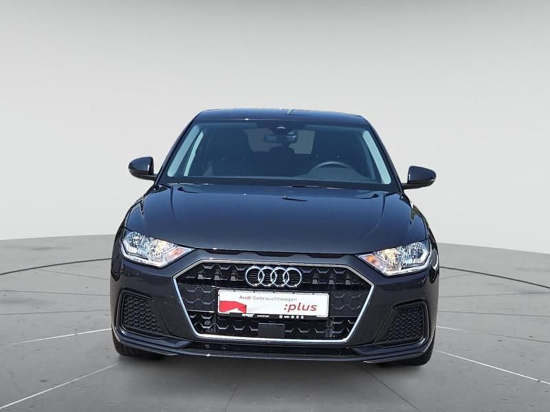 Manhattangrau metallic Gebraucht 2024 Audi A1 Sportback Advanced Plus Kleinwagen | 21.980 € (Superpreis) - Bild 1/4