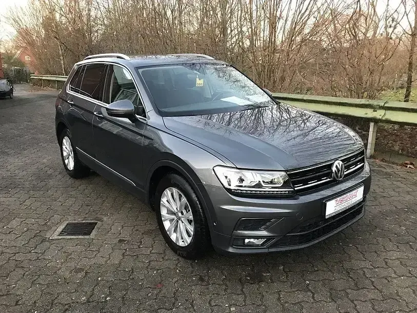 Gebraucht VW Tiguan Comfortline 125 PS (91 kW) 2018 Indiumgrau metallic SUV