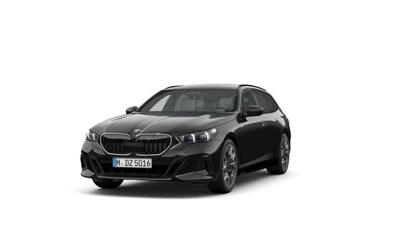 Gebraucht BMW 540 M Sport 286 PS (210 kW) 2025 Black sapphire metallic Kombi