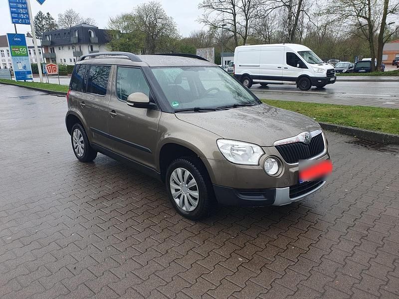 Gebraucht Skoda Yeti 105 PS (77 kW) 2011 Braun SUV
