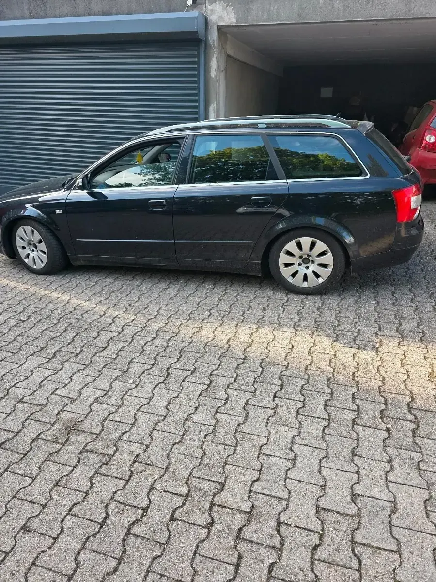 Gebraucht Audi A4 163 PS (119 kW) 2003 Schwarz Kombi