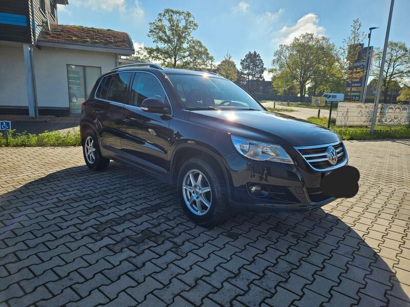 Schwarz Gebraucht 2009 VW Tiguan Sportline SUV | 7.100 € (Fairer Preis) - Bild 1/4