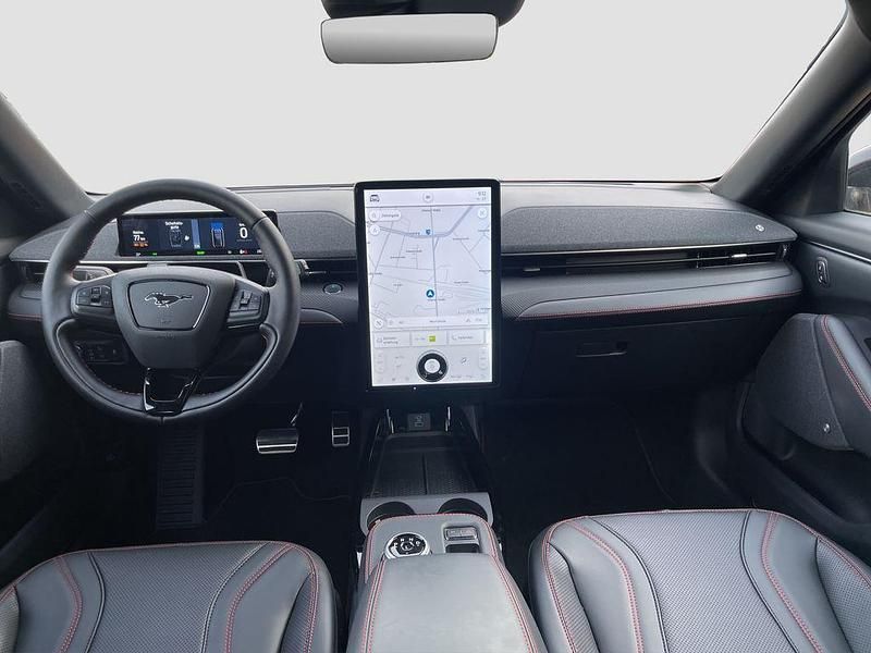 Gebraucht Ford Mustang Mach-E 197 kW (269 PS) 2022 Orange SUV