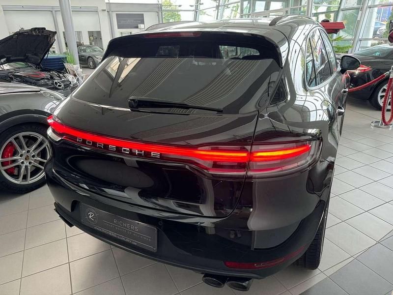 Gebraucht Porsche Macan 245 PS (180 kW) 2019 Schwarz SUV