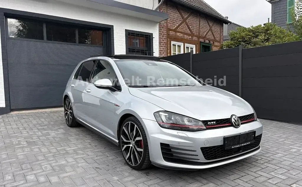 Gebraucht VW Golf VII GTI 220 PS (161 kW) 2016 Silber Limousine