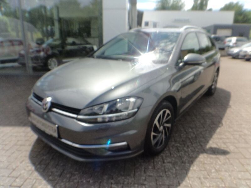 Grau Gebraucht 2018 VW Golf VII Comfortline Kombi | 11.990 € (Fairer Preis) - Bild 1/4