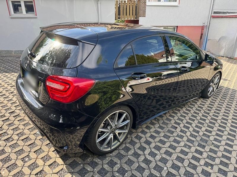Gebraucht Mercedes A250 AMG line 211 PS (155 kW) 2013 Schwarz Limousine