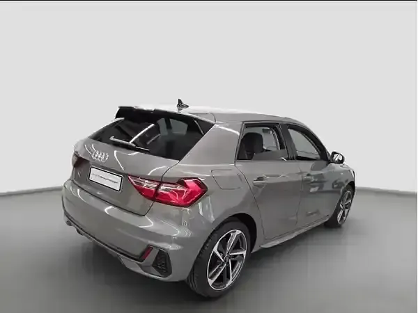 Gebraucht Audi A1 Sport 95 PS (69 kW) 2025 Chronosgrau metallic SUV