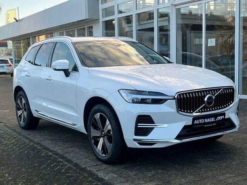Gebraucht Volvo XC60 Core 398 PS (292 kW) 2025 Weiß SUV