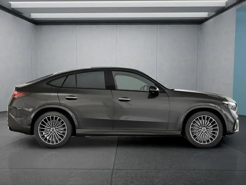 Gebraucht Mercedes GLC300 269 PS (197 kW) 2024 Grau SUV