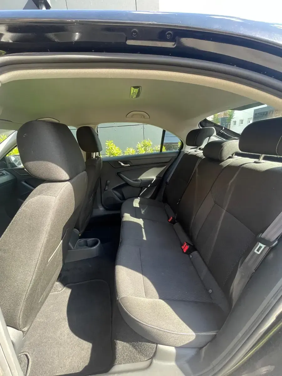 Gebraucht Skoda Rapid 86 PS (63 kW) 2012 Schwarz Kleinwagen